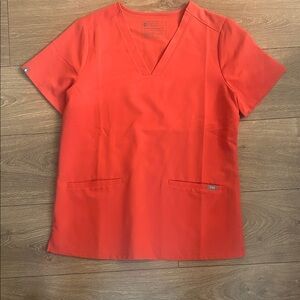 New with out tags - never wore, Figs Women's Brunt orange Short Sleeve Top